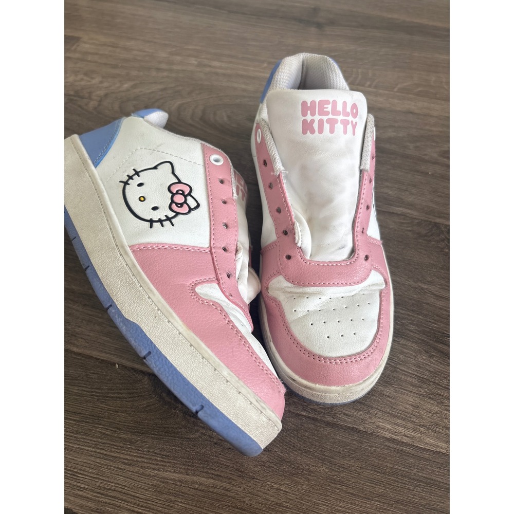 Hello Kitty Sanrio Pink White Blue Low Top Sneakers WMHK25BB019 Womens Size 8
